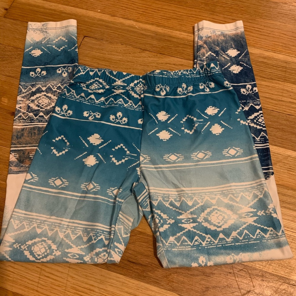 Super soft girls leggings size medium